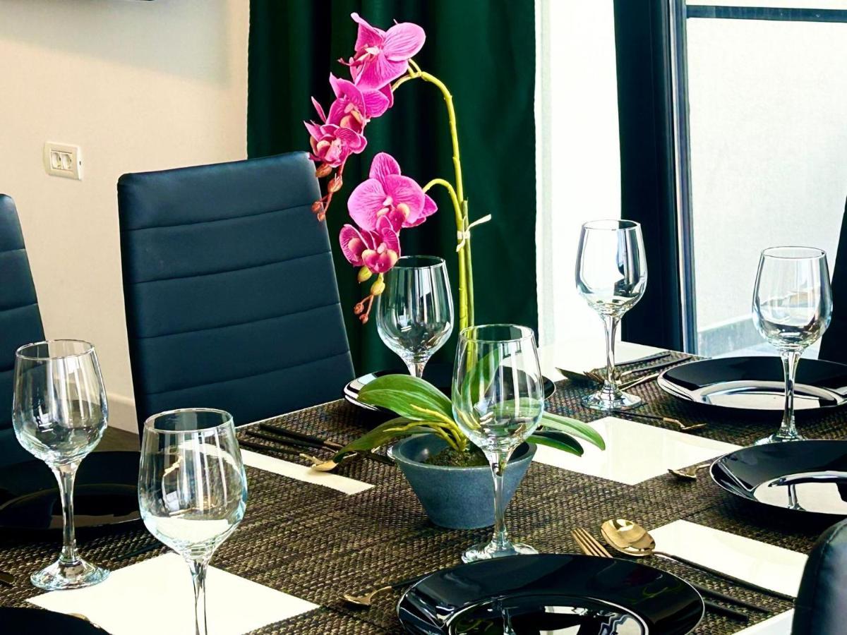 Brys Penthouse By The - Greenland - Mamaia Nord - *